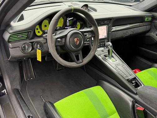 2019 Porsche 911 GT3 RS