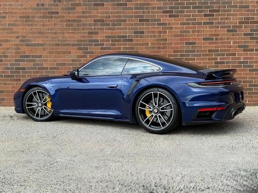 Gentian Blue Metallic 2022 Porsche 911 Turbo S