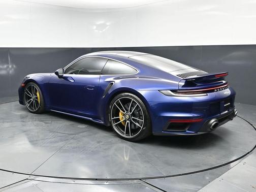 Gentian Blue Metallic 2022 Porsche 911 Turbo S