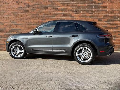 2026 Porsche Macan Base