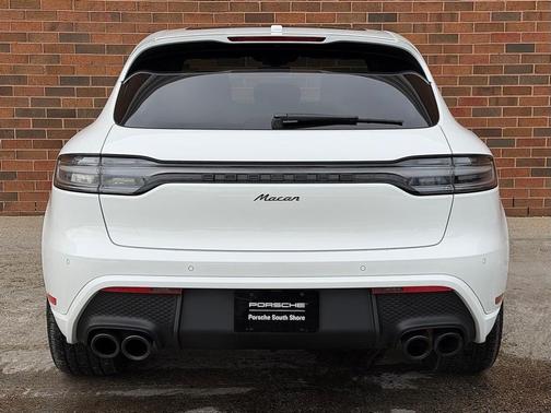 2025 Porsche Macan 