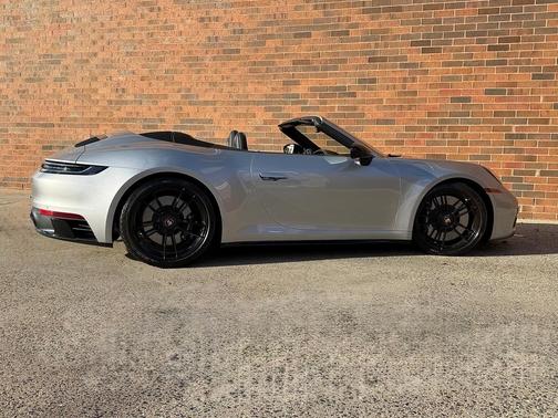 2024 Porsche 911 Carrera GTS