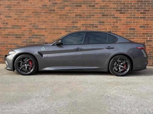 2024 Alfa Romeo Giulia Quadrifoglio