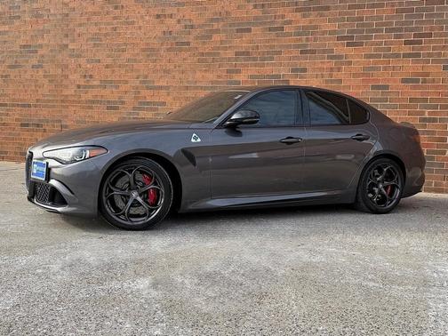 2024 Alfa Romeo Giulia Quadrifoglio