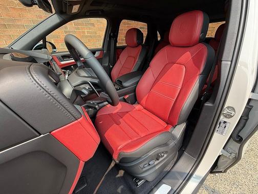 2025 Porsche Cayenne S