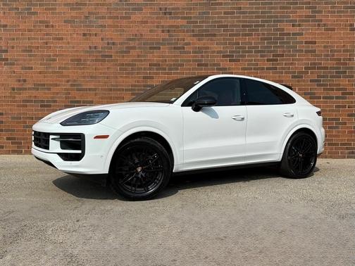 2025 Porsche Cayenne AWD