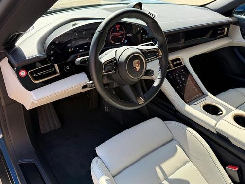 2024 Porsche Taycan 4S