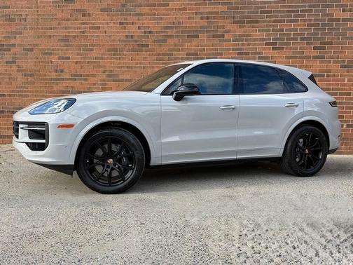 2026 Porsche Cayenne Base