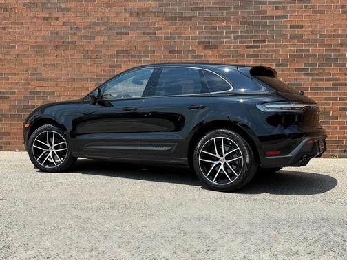 2024 Porsche Macan Base (PDK)