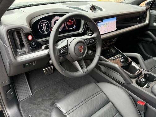 2024 Porsche Cayenne E-Hybrid Coupe Turbo