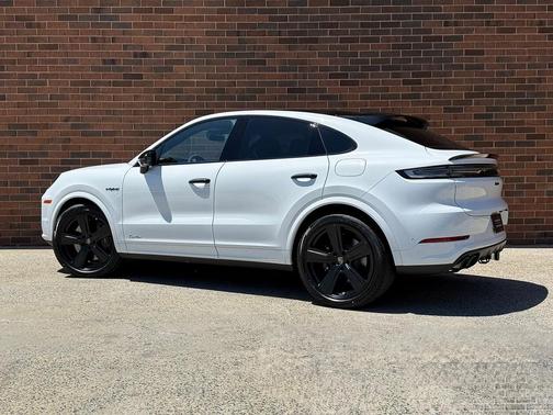 2025 Porsche Cayenne E-Hybrid Coupe Turbo