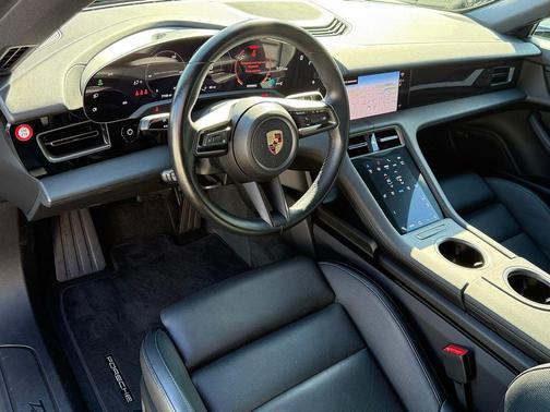 Carrara White Metallic 2024 Porsche Taycan Base