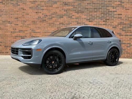2025 Porsche Cayenne Base