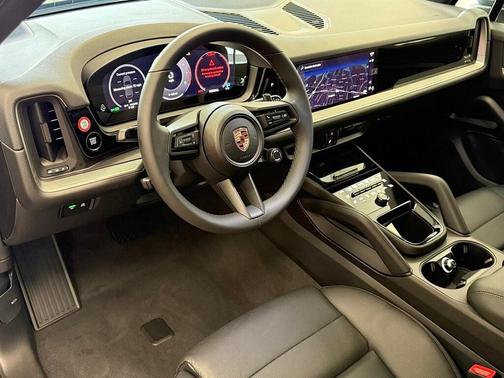 2025 Porsche Cayenne Base