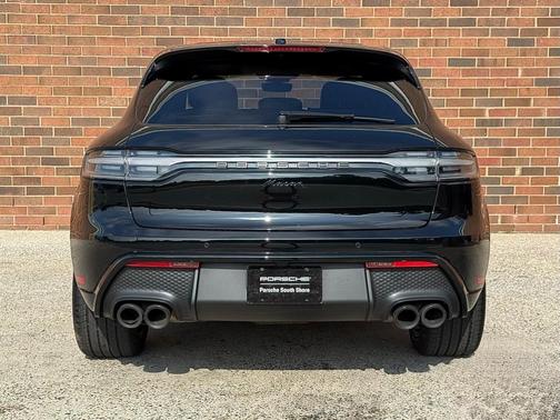 2024 Porsche Macan Base (PDK)