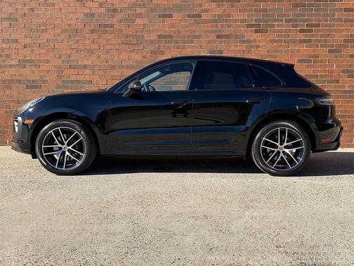 2024 Porsche Macan 