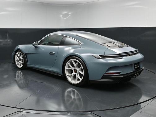 2024 Porsche 911 S/T