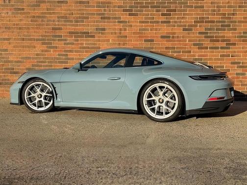 2024 Porsche 911 S/T