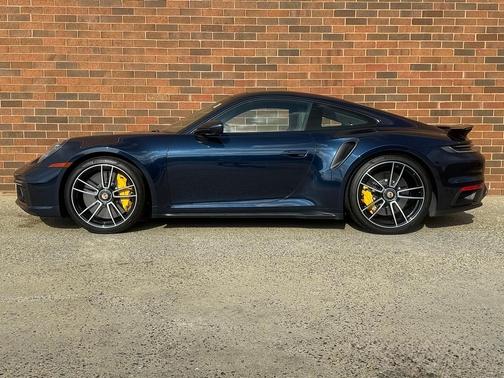2021 Porsche 911 Turbo S