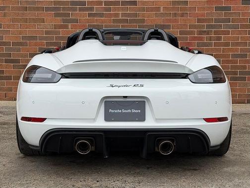 2024 Porsche 718 Spyder RS