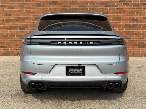2025 Porsche Cayenne S Coupe AWD