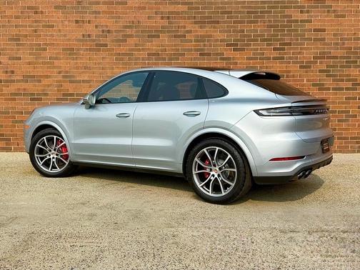 2025 Porsche Cayenne S Coupe AWD