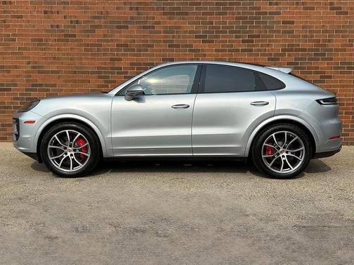 2025 Porsche Cayenne S Coupe AWD