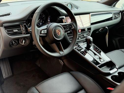 White 2026 Porsche Macan Base