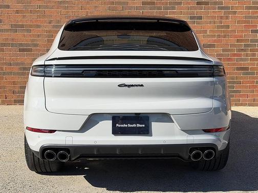 2026 Porsche Cayenne Base