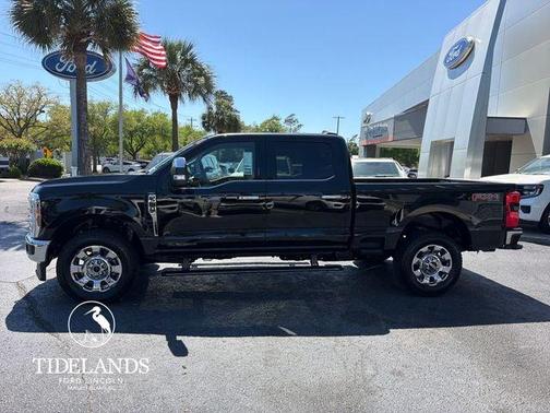 Agate Black Metallic 2026 Ford F-250 Super Duty
