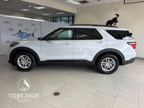 Space White Metallic 2026 Ford Explorer Active