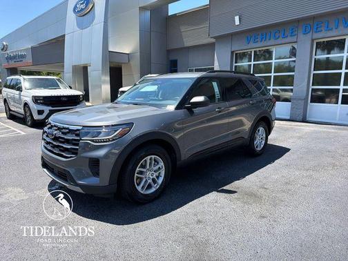 Carbonized Gray Metallic 2026 Ford Explorer Active