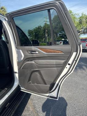 2023 Cadillac Escalade Sport Platinum