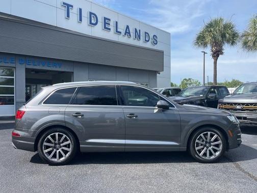 2019 Audi Q7 55 SE Premium Plus