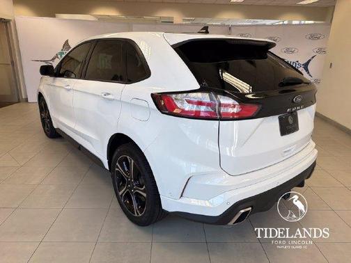 Star White 2022 Ford Edge ST