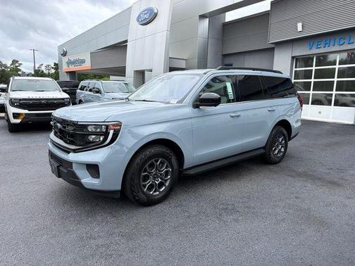 Glacier Gray Metallic 2025 Ford Expedition Active
