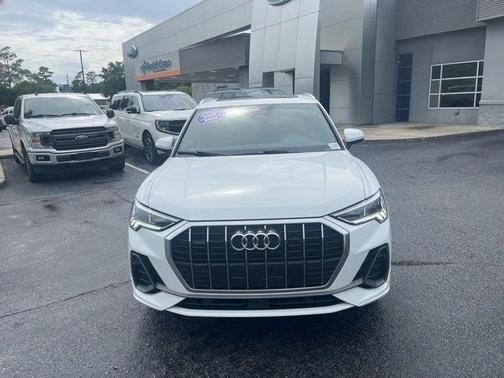 2024 Audi Q3 45 S line Premium