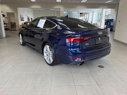 Navarra Blue Metallic 2019 Audi A5 2.0T Premium Plus