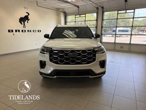Star White 2026 Ford Explorer Platinum