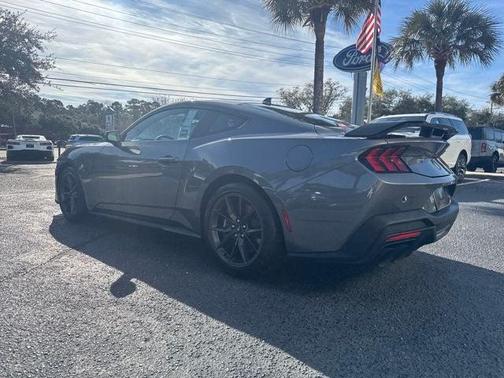 2026 Ford Mustang Dark Horse