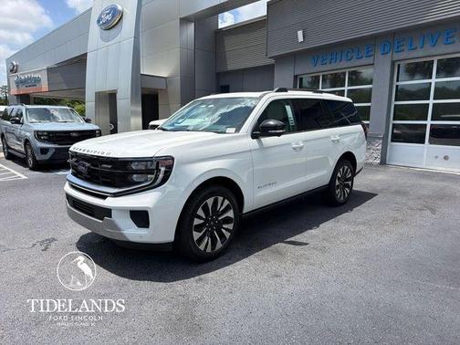 Star White 2026 Ford Expedition Platinum