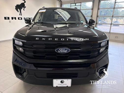 Agate Black Metallic 2025 Ford Expedition Active