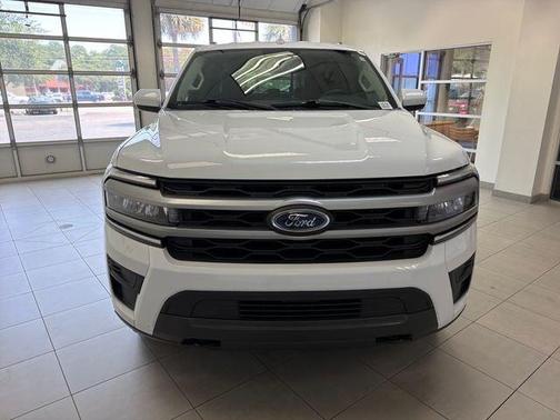Oxford White 2022 Ford Expedition XLT