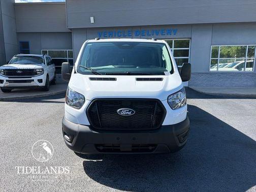 Oxford White 2026 Ford Transit-150