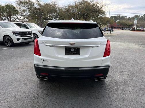 2018 Cadillac XT5 Base