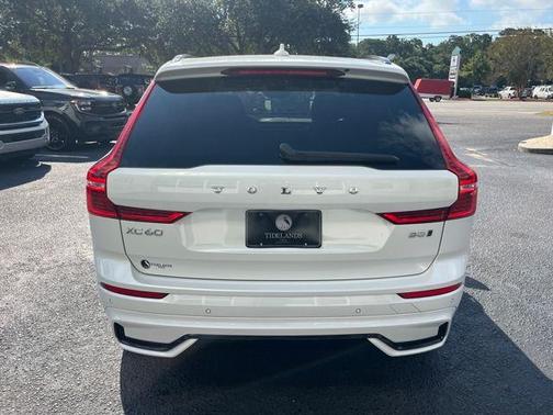 2025 Volvo XC60 B5 Plus