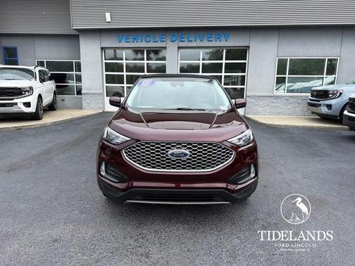 Burgundy 2024 Ford Edge SEL