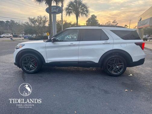 Star White 2026 Ford Explorer ST