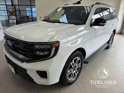 Oxford White 2025 Ford Expedition Active