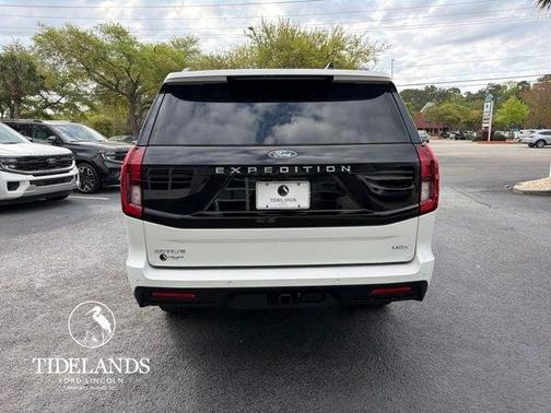 Star White 2026 Ford Expedition Max Active